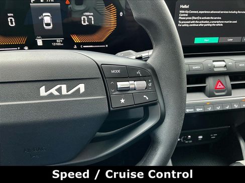 Used 2025 Kia K4 FWD image 11