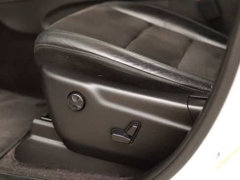 Used 2019 Jeep Grand Cherokee Altitude image 22