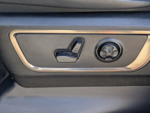 Used 2019 RAM 1500 Limited image 19