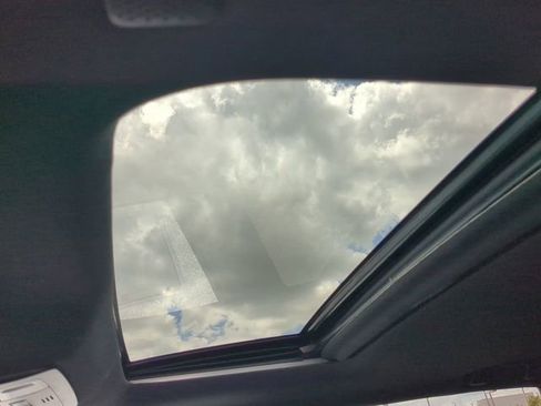 Certified 2021 Toyota Tacoma TRD Off-Road w/ TRD Premium Off Road Package AWD/4WD image 20