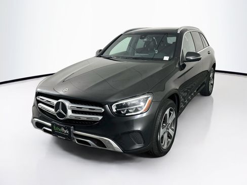 Used 2020 Mercedes-Benz GLC 300 4MATIC image 3