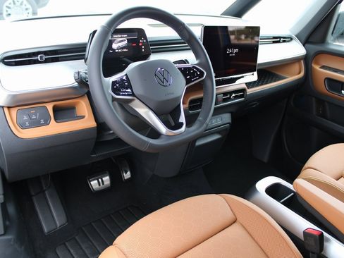 New 2025 Volkswagen ID. Buzz Pro S image 8