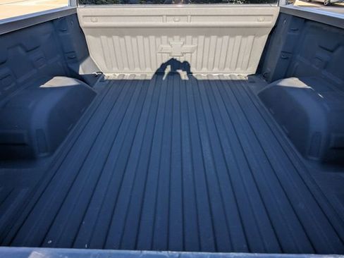 Used 2022 Chevrolet Silverado 1500 RST image 18