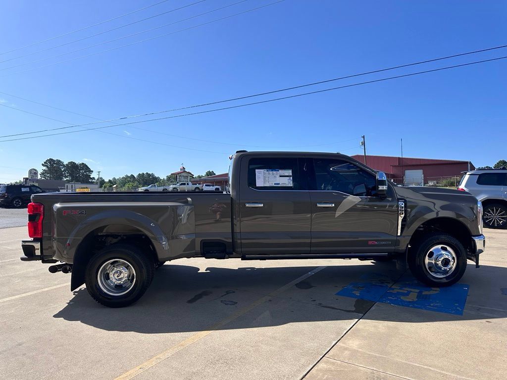 New 2026 Ford F350 Lariat w/ Chrome Package AWD/4WD image 5