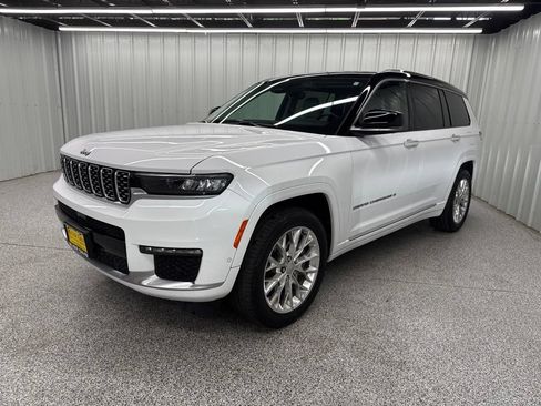 Used 2021 Jeep Grand Cherokee L Summit w/ Luxury Tech Group V AWD/4WD image 3