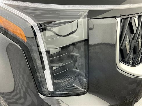 New 2026 Kia Carnival LX FWD image 8