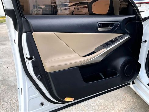 Used 2018 Lexus IS 300 F Sport w/ F Sport Package image 21