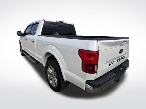 Used 2018 Ford F150 Lariat w/ Equipment Group 502A Luxury AWD/4WD image 9