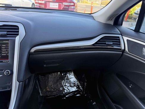 Used 2015 Ford Fusion Energi SE FWD image 66