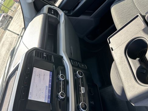 Used 2023 Ford F150 XL w/ FX4 Off-Road Package image 11