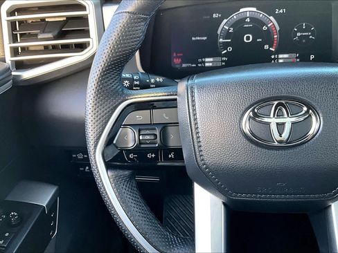 Used 2025 Toyota Tundra Platinum AWD/4WD image 24