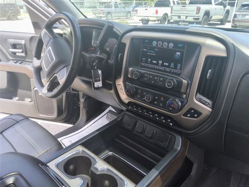 Used 2017 GMC Sierra 1500 Denali w/ Denali Ultimate Package AWD/4WD image 30