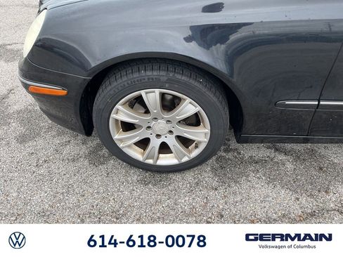 Used 2009 Mercedes-Benz E 350 4MATIC Sedan image 16