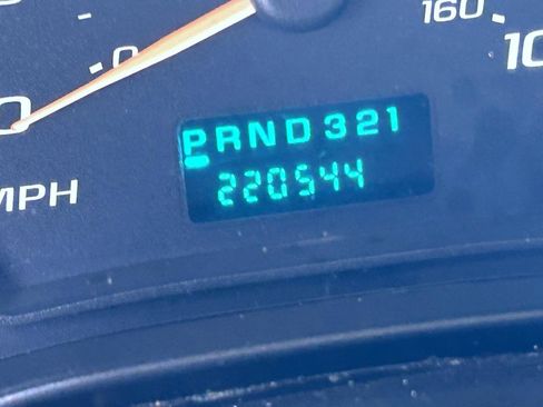 Used 2006 Chevrolet Express 3500 Passenger w/ LT Preferred Equipment Group RWD image 12