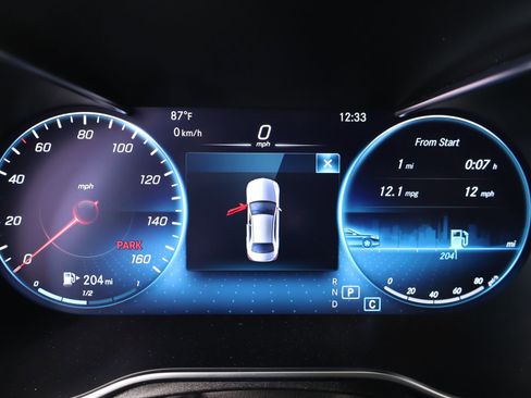 Used 2021 Mercedes-Benz C 300 4MATIC Sedan image 4