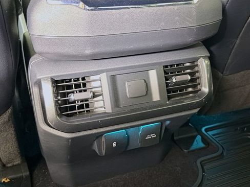 Used 2023 Ford F150 Lariat AWD/4WD image 29