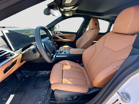 New 2026 BMW i4 eDrive40 w/ Premium Package RWD image 15