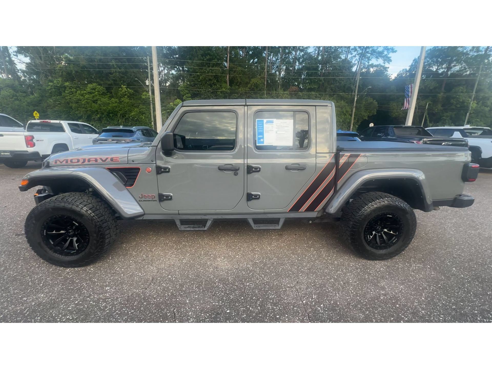 Used 2022 Jeep Gladiator Mojave w/ LED Lighting Group AWD/4WD image 6