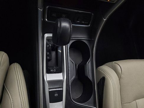 Used 2020 Subaru Ascent Limited w/ Technology Package AWD/4WD image 26