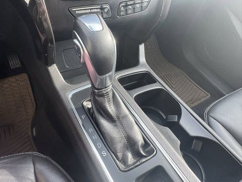 Certified 2019 Ford Escape Titanium image 31