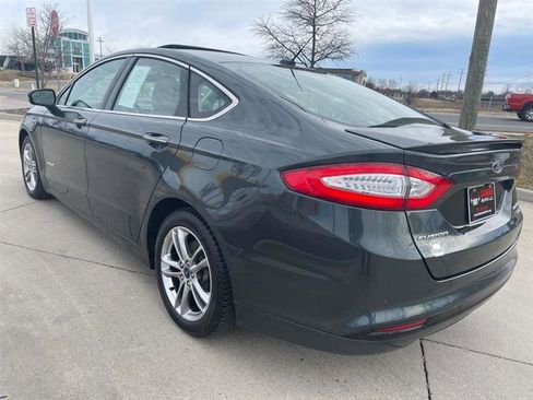 Used 2016 Ford Fusion Titanium image 15
