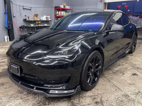 Used 2021 Tesla Model 3 Performance image 1