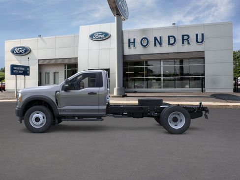 New 2026 Ford F600 4x4 Regular Cab Super Duty image 3