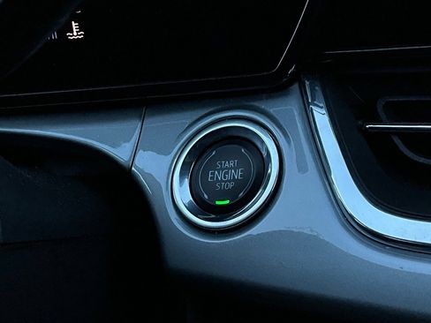 Used 2025 Chevrolet Trax LT image 26