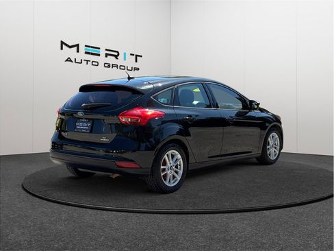 Used 2015 Ford Focus SE image 9