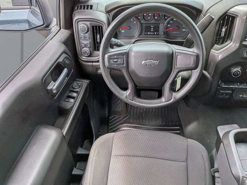Used 2021 Chevrolet Silverado 1500 Custom Trail Boss AWD/4WD image 17