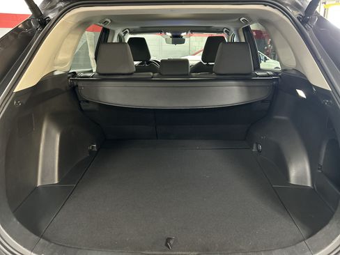 Used 2025 Toyota RAV4 XLE w/ Convenience Package FWD image 31