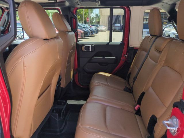 Used 2021 Jeep Wrangler Unlimited Sahara AWD/4WD image 13