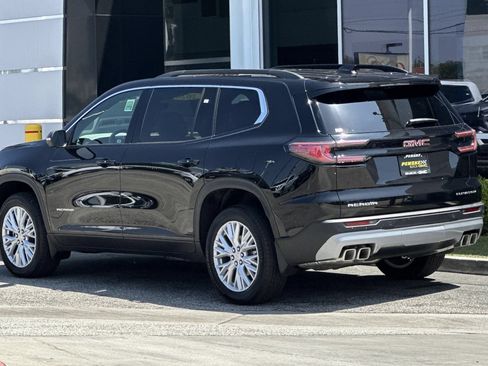 Used 2026 GMC Acadia Elevation w/ Elevation Premium Package FWD image 6