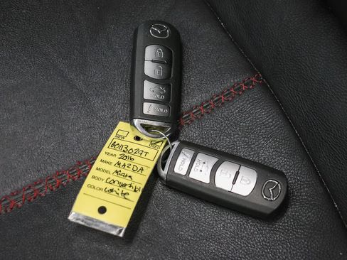 Used 2016 MAZDA MX-5 Miata Grand Touring RWD image 25