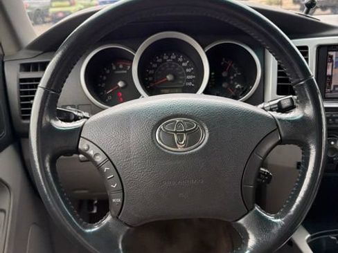 Used 2006 Toyota 4Runner SR5 RWD image 15