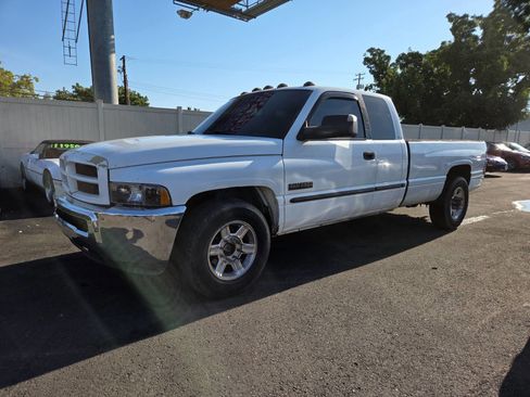 Used 2000 Dodge Ram 3500 Truck 2WD Quad Cab image 1