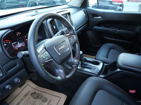 Used 2015 GMC Canyon SLE w/ All-Terrain Package image 12