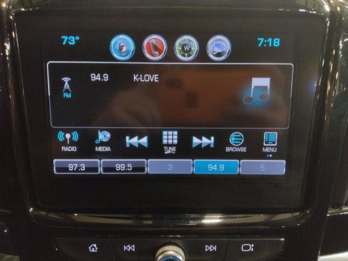 Used 2019 Chevrolet Traverse LT image 25