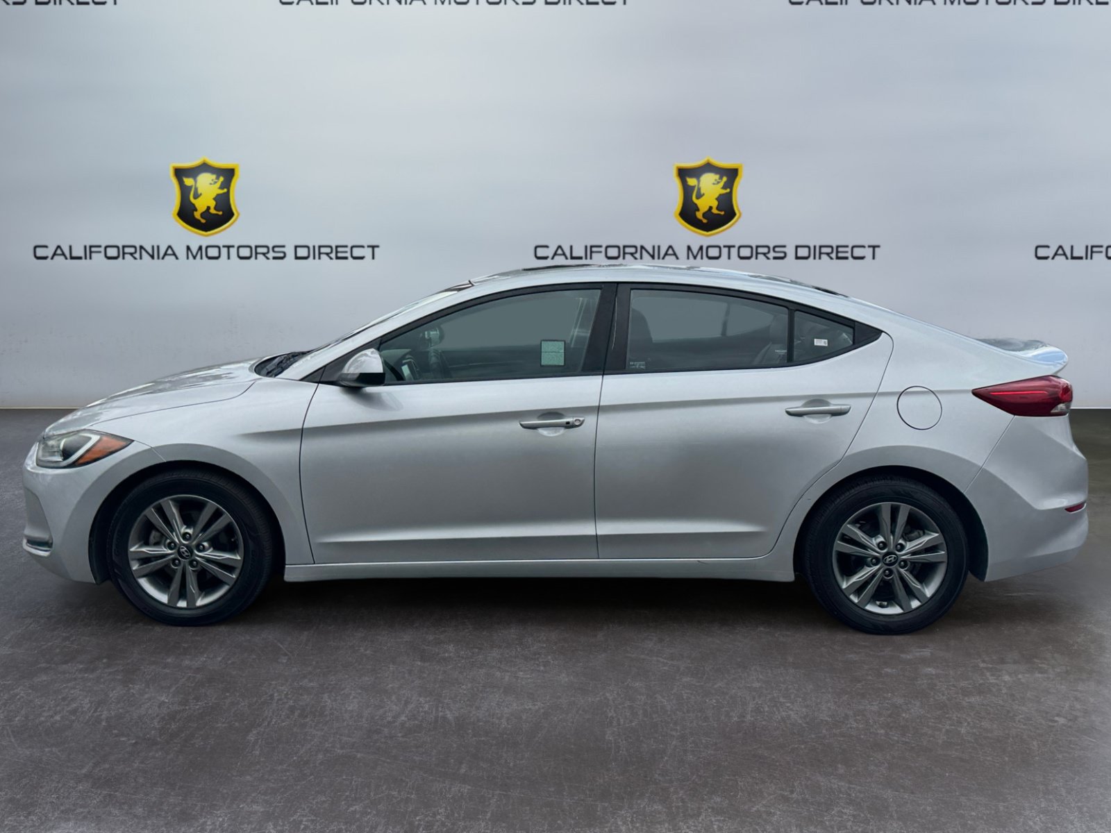 Used 2018 Hyundai Elantra Value Edition FWD image 2