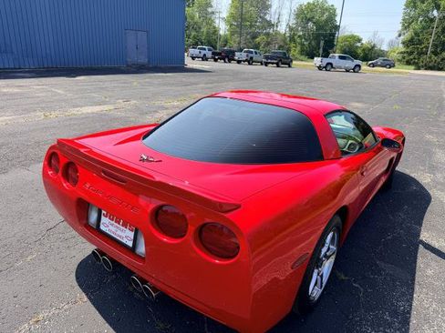 Used 2001 Chevrolet Corvette Coupe w/ Preferred Equipment Group2 RWD image 5