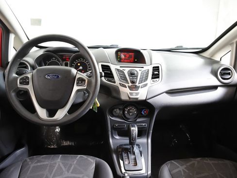 Used 2011 Ford Fiesta SE w/ 201A Rapid Spec Order Code FWD image 11