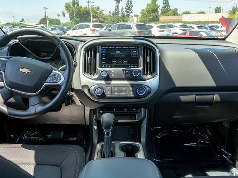 Used 2022 Chevrolet Colorado LT w/ LT Convenience Package RWD image 15