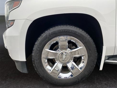Used 2016 Chevrolet Suburban LTZ image 14