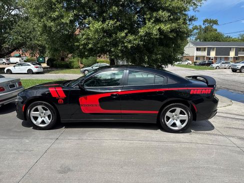 Used 2021 Dodge Charger Police RWD image 8