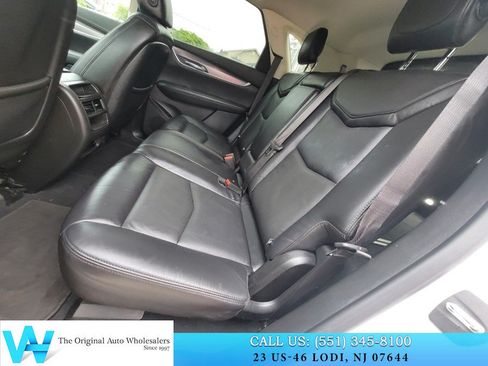 Used 2018 Cadillac XT5 Luxury w/ Driver Awareness Package FWD image 13