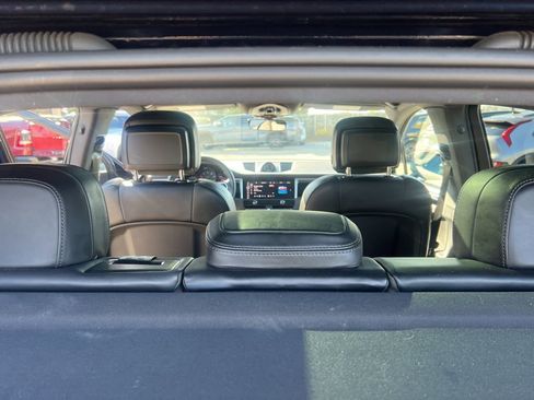 Used 2022 Porsche Macan image 13