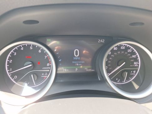 Used 2024 Toyota Camry XLE FWD image 18