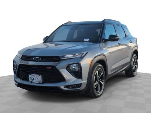 Used 2023 Chevrolet TrailBlazer RS w/ Sun and Liftgate Package image 1