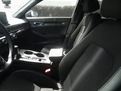 Used 2023 Honda Civic Sport image 10