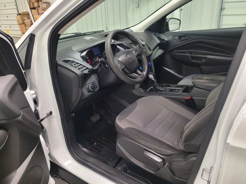 Used 2017 Ford Escape S FWD image 22